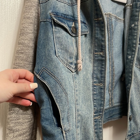 Juniors Sweater-Denim Jacket - Picture 3 of 10